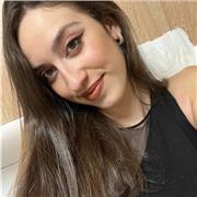 Soy estudiante siempre me ha gustado el inglés y me gustaría enseñárselo a los demás para que les parezca igual de fácil como yo lo veo